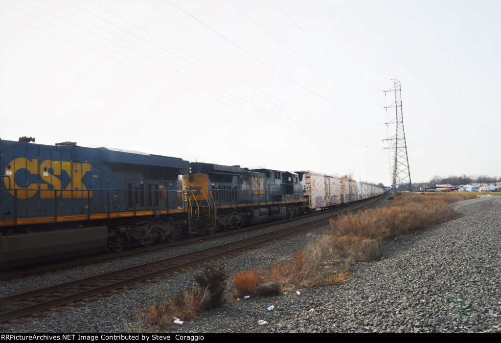 CSX 442 Long to Cab Shot